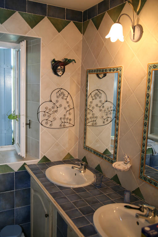 Hotel Mas Des Sources Visan Zimmer foto